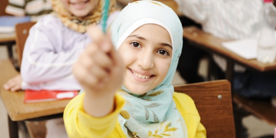 Voortaan hoofddoeken principieel toegelaten in Gentse scholen... maar er is een achterpoortje Voortaan hoofddoeken principieel toegelaten in Gentse scholen... maar er is een achterpoortje