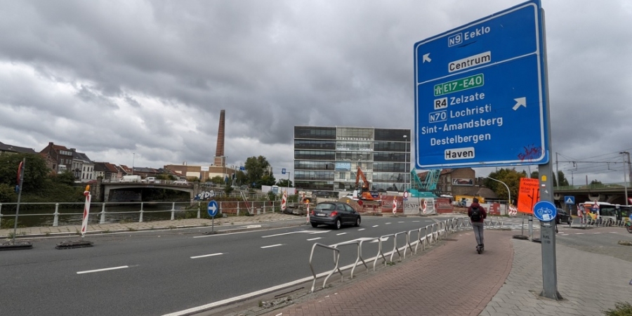 Sneller en straffer de mobiliteitsuitdagingen van onze stad aanpakken Sneller en straffer de mobiliteitsuitdagingen van onze stad aanpakken