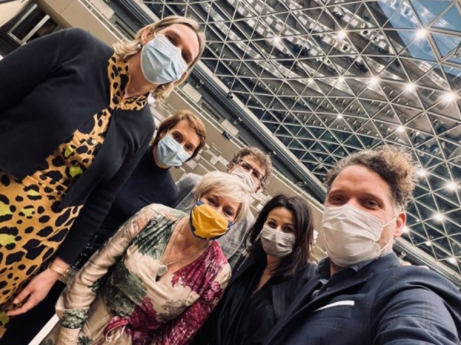 kamerbrede oproep aan de Vlaamse Regering kamerbrede oproep aan de Vlaamse Regering